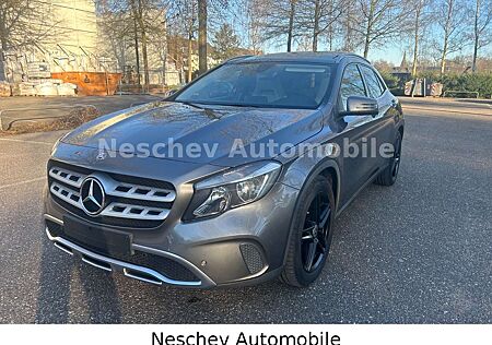 Mercedes-Benz GLA 180 7G-dct Urban Leder/Navi/Pano/AHK/8 x Alu