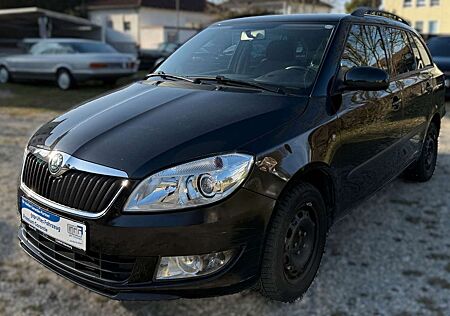 Skoda Fabia 1.2 TSI 1.HAND PDC SZH AUX AHK WENIG KM