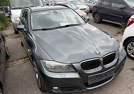 BMW 320d 320 Baureihe 3 Touring xDrive,Panorama-SD