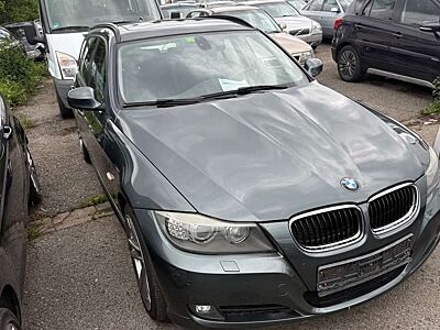 BMW 320 Baureihe 3 Touring 320d xDrive,Panorama-SD