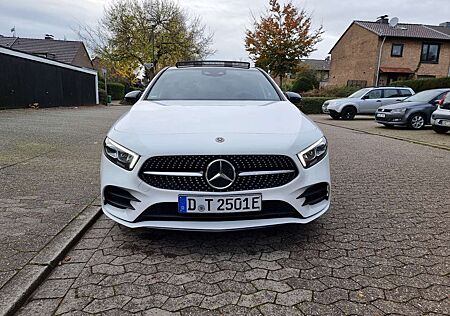 Mercedes-Benz A 250 e 8G-DCT AMG Line