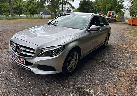 Mercedes-Benz C 180 CGI T Avantgarde mit erst 69516km