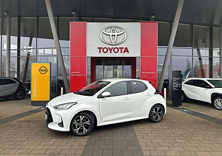 Toyota Yaris 1.5 Hybrid Teamplayer COMFORT-PAKET,KAMERA