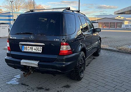 Mercedes-Benz ML 270 CDI (163.113)