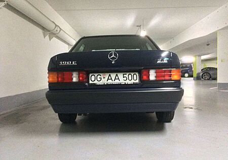 Mercedes-Benz 190 E 2.0