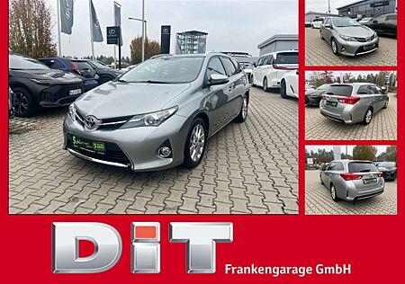 Toyota Auris Touring Sports 1.6 Life+ Pano, Kamera, USB