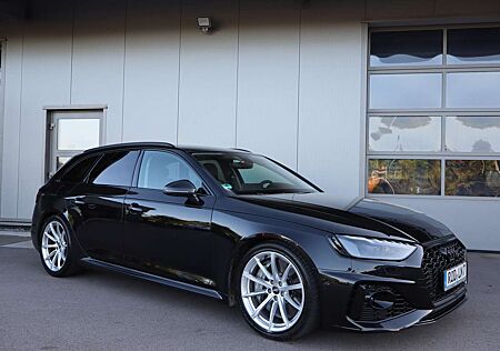 Audi RS4 Avant 2.9 TFSI quattro *KERAMIK*VIRTUAL*RS-ABGAS*