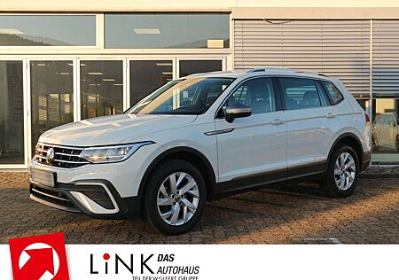 VW Tiguan Allspace Volkswagen Life 2.0 TDI DSG RFK ACC LED NAV