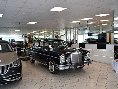 Mercedes-Benz 220 SEB Heckflosse W111