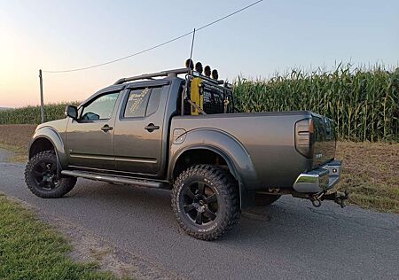 Nissan Navara Double Cab LE V6 4X4 Off Road Umbau, Einzelstück