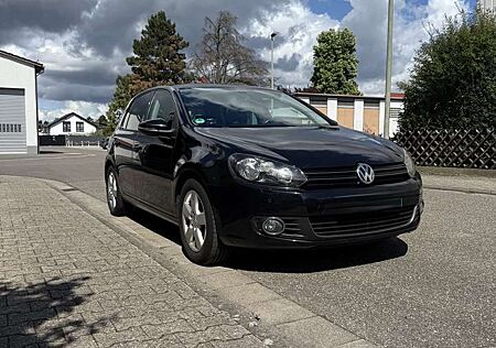 VW Golf Volkswagen 1.6 TDI DPF Trendline