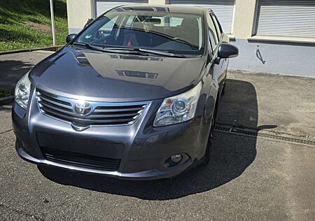 Toyota Avensis 1.8 Sol