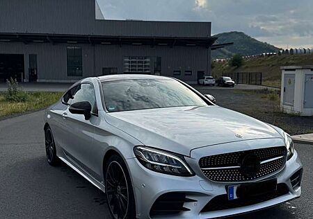 Mercedes-Benz C 220 d Coupe 9G-TRONIC AMG Line