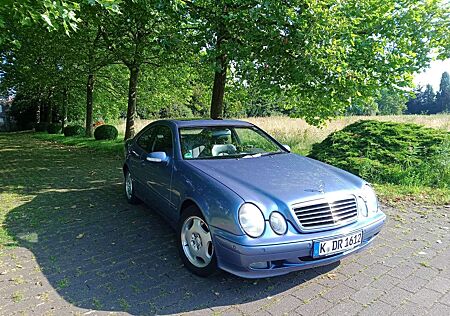 Mercedes-Benz CLK 320 Coupe Sport