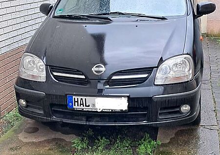 Nissan Almera Tino visia