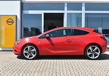Opel Astra J GTC Innovation