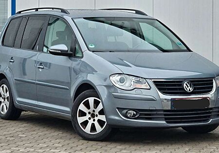 VW Touran Volkswagen Trendline Xenon Shzg Klima