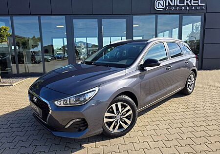Hyundai i30 cw YES!*Navi*Kamera*Led*Top