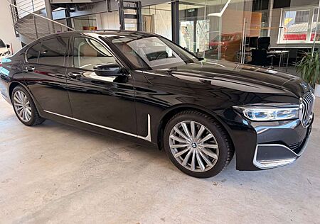 BMW 740 d xDrive Executive Drive Pro Glasdach