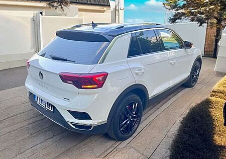 VW T-Roc Volkswagen 2.0 TSI DSG 4MOTION Sport LED 1 Hand