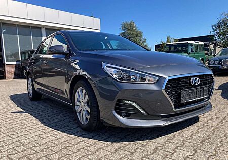 Hyundai i30 1.6 Diesel, Aut., Tempomat, TÜV 2026