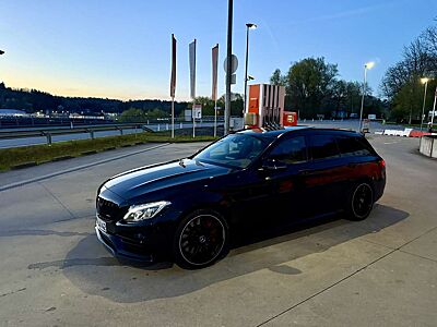 Mercedes-Benz C 63 AMG S T Speedshift 7G-MCT