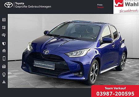 Toyota Yaris 1.5 Hybrid Team Deutschland