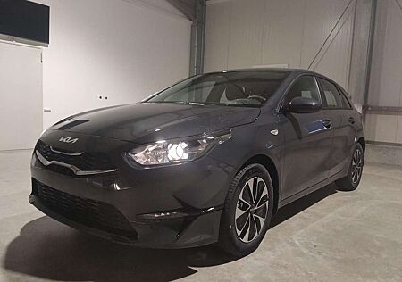 Kia Cee'd Ceed / Spin 1.5 T-GDI 140 PS 7DCT Navi-Rückfahrkamera-...