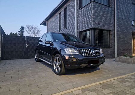Mercedes-Benz ML 320 CDI 4Matic 7G-TRONIC Edition 10