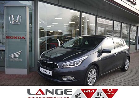 Kia Cee'd Ceed / Dream-Team CVVT 1.4 Dream Team Navi Mehrzonenklima