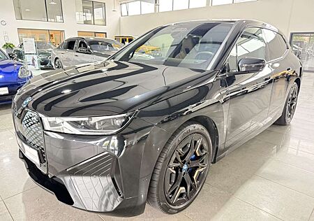 BMW iX *M60*INDIVIDUAL*360°ACC*HUD*AHK*DAB*LASER*SKY*