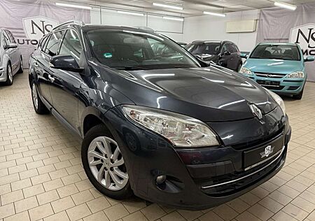 Renault Megane III Luxe *AHK*SHD*SHZ*NAVI*VOLL*TÜV NEU*