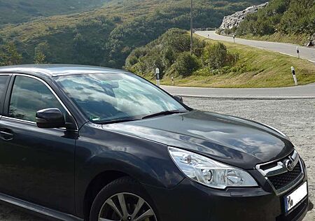 Subaru Legacy Kombi Kombi 2.5i Lineartronic Active