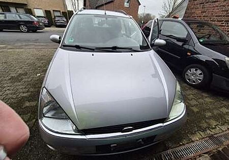 Ford Focus Turnier Ghia