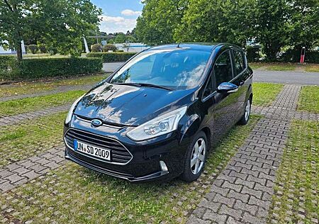 Ford B-Max 1.0 EcoBoost Titanium