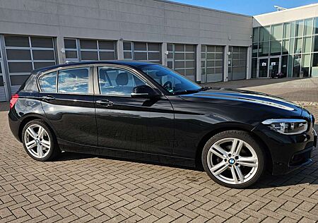 BMW 120i 120 Aut. Advantage LED, Leder, PDC, Scheckheft