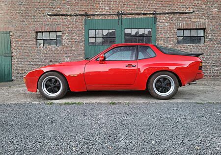 Porsche 924 Turbo Carrera GT