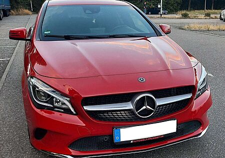 Mercedes-Benz CLA 180 Urban