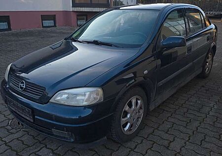 Opel Astra 1.6 16V / 5-türig / Klimaautomatik