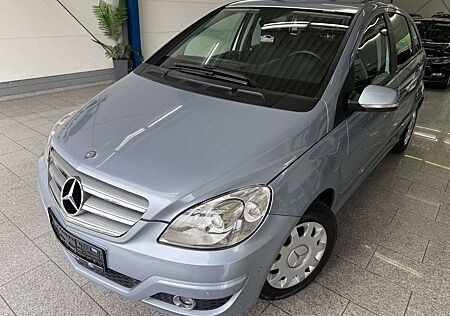 Mercedes-Benz B 170 *AUTOMATIK*SHZ*PARK-ASSIST*TEMPOMAT*AHK