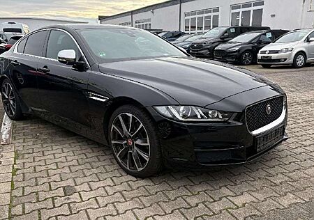 Jaguar XE Prestige LEDER Xenon NAVI Kamera KLIMA