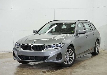 BMW 318 i Touring*DrivAProf*Sportsitze*AHK*Head-Up*