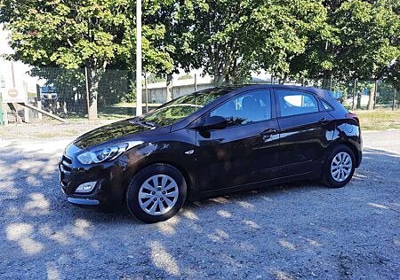 Hyundai i30 blue 1.4 Classic