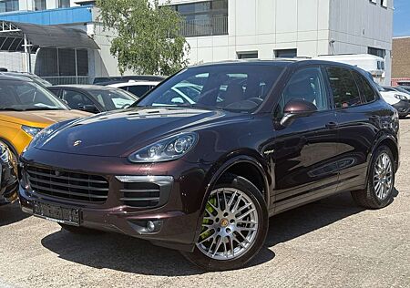 Porsche Cayenne S E-Hybrid/Memory/Pano/360°/1-Hand