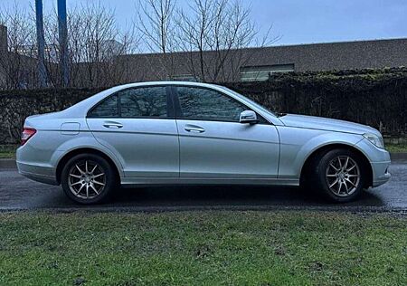 Mercedes-Benz C 180 CGI Automatik BlueEFFICIENCY