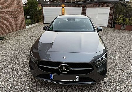 Mercedes-Benz A 180 (177.184)