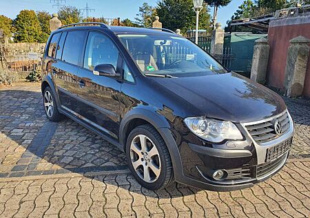 VW Touran Volkswagen 2.0 TDI Cross