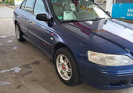 Honda Accord 1.8i LS