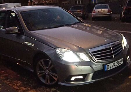 Mercedes-Benz E 200 E-Klasse Diesel CDI DPF BlueEFFICIENCY Automatik