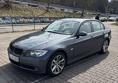 BMW 318i 318 E90